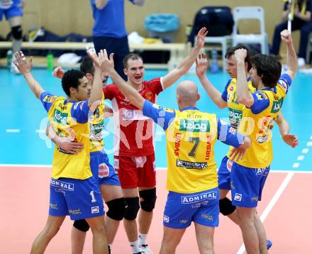 Volleyball. AVL Finalspiel. Aich/Dob gegen Hypo Tirol. Jubel (Aich/Dob). Bleiburg, 10.4.2013.
Foto: Kuess

---
pressefotos, pressefotografie, kuess, qs, qspictures, sport, bild, bilder, bilddatenbank