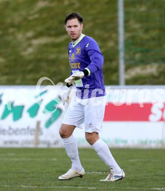 Fussball Kaerntner Liga. St. Veit gegen Voelkermarkt. Manuel Pirmann  (St. Veit). St. Veit, am 13.4.2013.
Foto: Kuess
---
pressefotos, pressefotografie, kuess, qs, qspictures, sport, bild, bilder, bilddatenbank