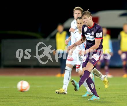 Fussball. OEB Cup.  RZ Pellets WAC gegen Austria Wien. Michael Liendl,  (WAC), Alexander Gruenwald (Austria Wien). Wolfsberg, 17.4.2013.
Foto: Kuess

---
pressefotos, pressefotografie, kuess, qs, qspictures, sport, bild, bilder, bilddatenbank