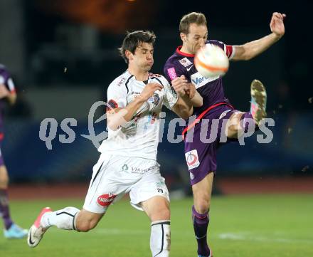 Fussball. OEB Cup.  RZ Pellets WAC gegen Austria Wien. Mihret Topcagic,  (WAC), Manuel Ortlechner (Austria Wien). Wolfsberg, 17.4.2013.
Foto: Kuess

---
pressefotos, pressefotografie, kuess, qs, qspictures, sport, bild, bilder, bilddatenbank