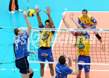 Volleyball. AVL Finalspiel. Aich/Dob gegen Hypo Tirol. DE SOUSA SEQUEIRA Valdir, CSOMA Krisztian (Aich/Dob). Bleiburg, 17.4.2013.
Foto: Kuess

---
pressefotos, pressefotografie, kuess, qs, qspictures, sport, bild, bilder, bilddatenbank