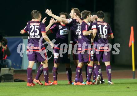 Fussball. OEB Cup.  RZ Pellets WAC gegen Austria Wien. Torjubel Austria Wien. Wolfsberg, 17.4.2013.
Foto: Kuess

---
pressefotos, pressefotografie, kuess, qs, qspictures, sport, bild, bilder, bilddatenbank