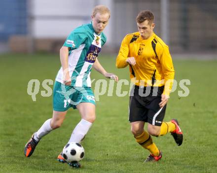 Fussball Kaerntner Liga. Welzenegg gegen ATSV Wolfsberg. Lukas Plassnig, (Welzenegg) Marcel Stoni  (Wolfsberg). Welzenegg, 19.4.2013.
Foto: kuess
---
pressefotos, pressefotografie, kuess, qs, qspictures, sport, bild, bilder, bilddatenbank