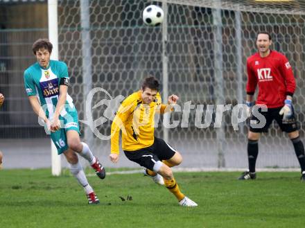 Fussball Kaerntner Liga. Welzenegg gegen ATSV Wolfsberg. Stephan Borovnik,  (Welzenegg) Florian Rabensteiner (Wolfsberg). Welzenegg, 19.4.2013.
Foto: kuess
---
pressefotos, pressefotografie, kuess, qs, qspictures, sport, bild, bilder, bilddatenbank