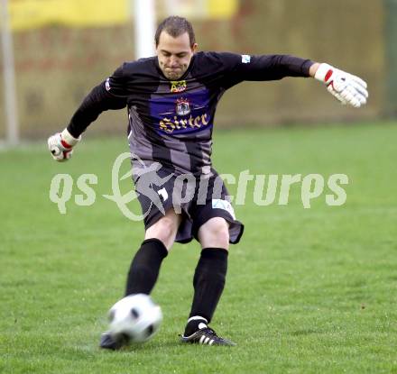 Fussball Kaerntner Liga. Welzenegg gegen ATSV Wolfsberg. Markus Heritzer(Wolfsberg). Welzenegg, 19.4.2013.
Foto: kuess
---
pressefotos, pressefotografie, kuess, qs, qspictures, sport, bild, bilder, bilddatenbank