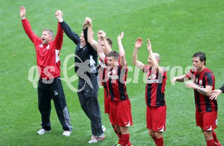 Fussball Regionalliga. SK Austria Klagenfurt gegen LASK. Jubel LASK. Klagenfurt, 20.4.2013.
Foto: Kuess
---
pressefotos, pressefotografie, kuess, qs, qspictures, sport, bild, bilder, bilddatenbank