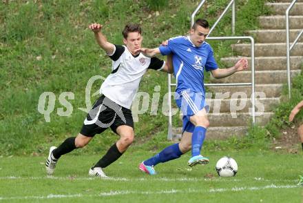 Fussball Kaerntner Liga. Maria Saal gegen Ruden. Marco Hartlieb,  (Maria Saal), Danijel Jurisic (Ruden). Maria Saal, 20.4.2013.
Foto: Kuess
---
pressefotos, pressefotografie, kuess, qs, qspictures, sport, bild, bilder, bilddatenbank