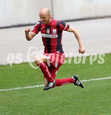 Fussball Regionalliga. SK Austria Klagenfurt gegen LASK. Torjubel Wolfgang Klapf (LASK). Klagenfurt, 20.4.2013.
Foto: Kuess
---
pressefotos, pressefotografie, kuess, qs, qspictures, sport, bild, bilder, bilddatenbank