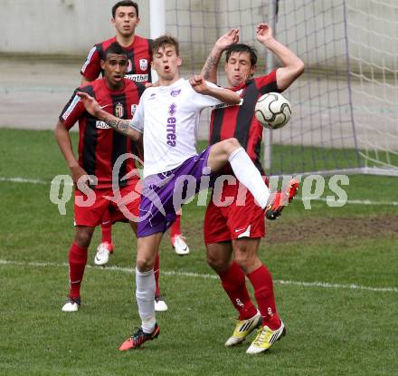 Fussball Regionalliga. SK Austria Klagenfurt gegen LASK. Marco Leiniger, (Austria Klagenfurt), Radovan Vujanovic  (LASK). Klagenfurt, 20.4.2013.
Foto: Kuess
---
pressefotos, pressefotografie, kuess, qs, qspictures, sport, bild, bilder, bilddatenbank