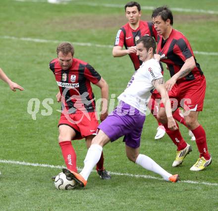 Fussball Regionalliga. SK Austria Klagenfurt gegen LASK. Rexhe Bytyci,  (Austria Klagenfurt), Georg Harding (LASK). Klagenfurt, 20.4.2013.
Foto: Kuess
---
pressefotos, pressefotografie, kuess, qs, qspictures, sport, bild, bilder, bilddatenbank