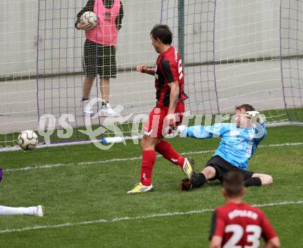 Fussball Regionalliga. SK Austria Klagenfurt gegen LASK. Alexander Schenk, (Austria Klagenfurt), Radovan Vujanovic (LASK). Klagenfurt, 20.4.2013.
Foto: Kuess
---
pressefotos, pressefotografie, kuess, qs, qspictures, sport, bild, bilder, bilddatenbank