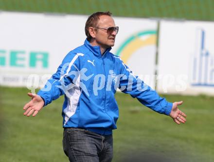 Fussball Unterliga Ost. ASV gegen Wernberg. Trainer Gernot Jank (Wernberg). Annabichl, am 21.4.2013.
Foto: Kuess
---
pressefotos, pressefotografie, kuess, qs, qspictures, sport, bild, bilder, bilddatenbank