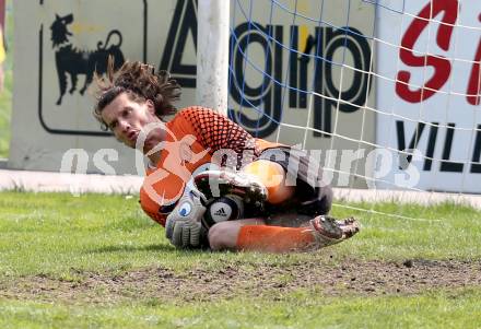 Fussball Unterliga Ost. ASV gegen Wernberg.  Mario Krassnitzer (ASV). Annabichl, am 21.4.2013.
Foto: Kuess
---
pressefotos, pressefotografie, kuess, qs, qspictures, sport, bild, bilder, bilddatenbank