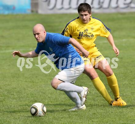 Fussball Unterliga Ost. ASV gegen Wernberg. Daniel Barrazutti, (ASV),  Kevin Pfeiler  (Wernberg). Annabichl, am 21.4.2013.
Foto: Kuess
---
pressefotos, pressefotografie, kuess, qs, qspictures, sport, bild, bilder, bilddatenbank