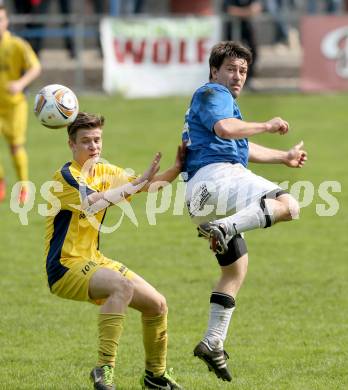 Fussball Unterliga Ost. ASV gegen Wernberg. Christian Sablatnig, (ASV),  David Kargl  (Wernberg). Annabichl, am 21.4.2013.
Foto: Kuess
---
pressefotos, pressefotografie, kuess, qs, qspictures, sport, bild, bilder, bilddatenbank