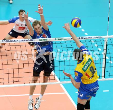 Volleyball. AVL Finalspiel. Aich/Dob gegen Hypo Tirol. Grut Andrej (Aich/Dob), Alexander Berger (Tirol). Bleiburg, 24.4.2013.
Foto: Kuess

---
pressefotos, pressefotografie, kuess, qs, qspictures, sport, bild, bilder, bilddatenbank