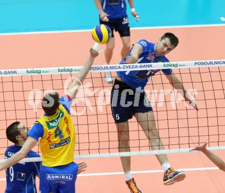 Volleyball. AVL Finalspiel. Aich/Dob gegen Hypo Tirol.  Csoma Krisztian (Aich/Dob), Daniel Gavan (Tirol). Bleiburg, 24.4.2013.
Foto: Kuess

---
pressefotos, pressefotografie, kuess, qs, qspictures, sport, bild, bilder, bilddatenbank