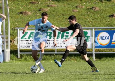 Fussball. Kaerntner Liga. Koettmannsdorf gegen St. Veit. Buergler Stephan (Koettmannsdorf), Hertelt Sebastian (St. Veit).. Koettmannsdorf, 24.4.2013.
Foto: Kuess
---
pressefotos, pressefotografie, kuess, qs, qspictures, sport, bild, bilder, bilddatenbank