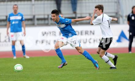 Fussball Regionalliga. VSV gegen Sturm Graz Amateure. Michel Sandic,  (VSV), David Schnaderbeck (Graz). Villach, 26.4.2013.
Foto: Kuess
---
pressefotos, pressefotografie, kuess, qs, qspictures, sport, bild, bilder, bilddatenbank