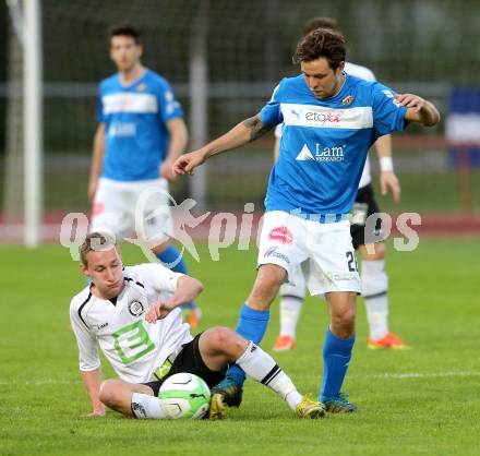 Fussball Regionalliga. VSV gegen Sturm Graz Amateure. Michael Kirisits,  (VSV), Florian Sittsam (Graz). Villach, 26.4.2013.
Foto: Kuess
---
pressefotos, pressefotografie, kuess, qs, qspictures, sport, bild, bilder, bilddatenbank