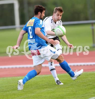 Fussball Regionalliga. VSV gegen Sturm Graz Amateure. Mario Steiner,  (VSV), Marc Andre Schmerboeck (Graz). Villach, 26.4.2013.
Foto: Kuess
---
pressefotos, pressefotografie, kuess, qs, qspictures, sport, bild, bilder, bilddatenbank