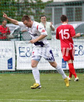 Fussball Regionalliga. SAK gegen DSV Leoben. Torjubel Darijo Biscan (SAK). Klagenfurt, 27.4.2013.
Foto: Kuess
---
pressefotos, pressefotografie, kuess, qs, qspictures, sport, bild, bilder, bilddatenbank