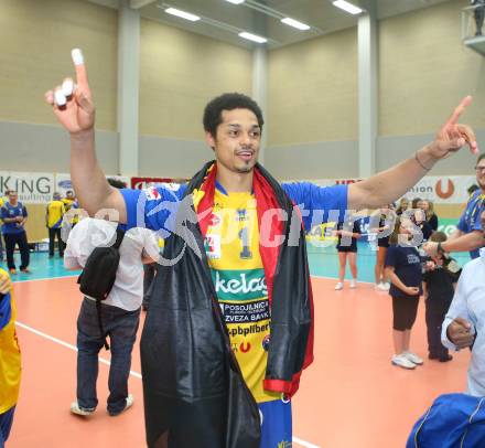 Volleyball. AVL Finalspiel. Aich/Dob gegen Hypo Tirol. Jubel DE SOUSA SEQUEIRA Valdir (Aich/Dob). Bleiburg, 30.4.2013.
Foto: Kuess

---
pressefotos, pressefotografie, kuess, qs, qspictures, sport, bild, bilder, bilddatenbank