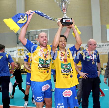 Volleyball. AVL Finalspiel. Aich/Dob gegen Hypo Tirol. Jubel 	
PETKOV Aleksandar, DE SOUSA SEQUEIRA Valdir (Aich/Dob). Bleiburg, 30.4.2013.
Foto: Kuess

---
pressefotos, pressefotografie, kuess, qs, qspictures, sport, bild, bilder, bilddatenbank