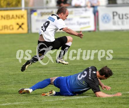 Fussball. Kaerntner Liga. Bleiburg gegen Steinfeld. Canzi Daniel (Bleiburg), Pirker Thomas (K) (Steinfeld)..
Bleiburg, 1.5.2013.
Foto: Kuess
---
pressefotos, pressefotografie, kuess, qs, qspictures, sport, bild, bilder, bilddatenbank