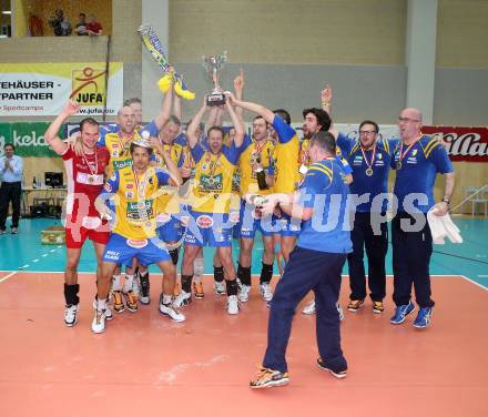 Volleyball. AVL Finalspiel. Aich/Dob gegen Hypo Tirol. Jubel (Aich/Dob). Bleiburg, 30.4.2013.
Foto: Kuess
---
pressefotos, pressefotografie, kuess, qs, qspictures, sport, bild, bilder, bilddatenbank