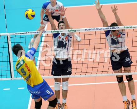 Volleyball. AVL Finalspiel. Aich/Dob gegen Hypo Tirol. Grut Andrej (Aich/Dob), Alexander Tusch, Davor Cebron (Tirol). Bleiburg, 30.4.2013.
Foto: Kuess

---
pressefotos, pressefotografie, kuess, qs, qspictures, sport, bild, bilder, bilddatenbank