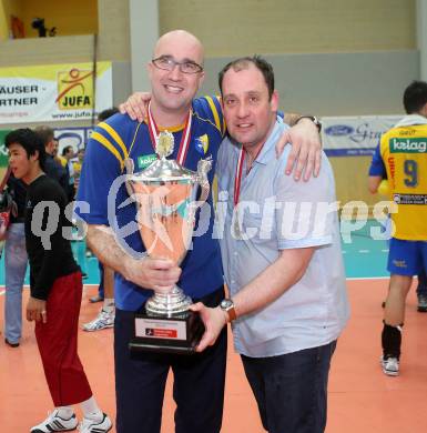 Volleyball. AVL Finalspiel. Aich/Dob gegen Hypo Tirol. Jubel KOTNIK Bogdan, Martin Micheu (Aich/Dob). Bleiburg, 30.4.2013.
Foto: Kuess

---
pressefotos, pressefotografie, kuess, qs, qspictures, sport, bild, bilder, bilddatenbank