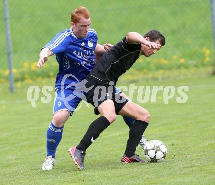 Fussball Kaerntner Liga. Koettmannsdorf gegen Treibach. Christoph Pibal  (Koettmannsdorf), Franz Pusar (Treibach). Koettmannsdorf, am 5.5.2013.
Foto: Kuess 
---
pressefotos, pressefotografie, kuess, qs, qspictures, sport, bild, bilder, bilddatenbank