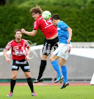 Fussball. Regionalliga. VSV gegen Feldkirchen SV. Sandic Michel (VSV), Tiffner Robert Thomas (Feldkirchen). Villach, 7.5.2013.
Foto: Kuess
---
pressefotos, pressefotografie, kuess, qs, qspictures, sport, bild, bilder, bilddatenbank