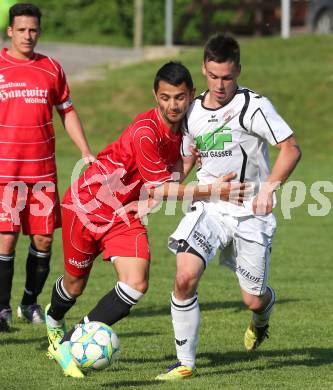 Fussball Unterliga Ost. Ludmannsdorf gegen Woelfnitz. Gerfried Einspieler(Ludmannsdorf), Denis Sahitaj (Woelfnitz). Ludmannsdorf, am 9.5.2013.
Foto: Kuess
---
pressefotos, pressefotografie, kuess, qs, qspictures, sport, bild, bilder, bilddatenbank