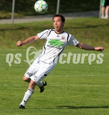 Fussball Unterliga Ost. Ludmannsdorf gegen Woelfnitz. Michael Sablatnik (Ludmannsdorf). Ludmannsdorf, am 9.5.2013.
Foto: Kuess
---
pressefotos, pressefotografie, kuess, qs, qspictures, sport, bild, bilder, bilddatenbank