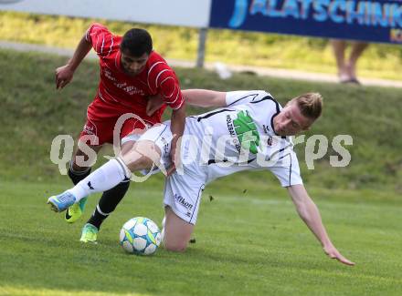 Fussball Unterliga Ost. Ludmannsdorf gegen Woelfnitz. Michael Ramusch(Ludmannsdorf), Denis Sahitaj (Woelfnitz). Ludmannsdorf, am 9.5.2013.
Foto: Kuess
---
pressefotos, pressefotografie, kuess, qs, qspictures, sport, bild, bilder, bilddatenbank