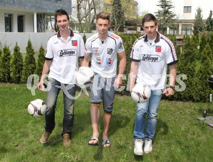 Fussball Bundesliga. RZ Pellets WAC. Andreas, Michael und Martin Sollbauer. Klagenfurt, am 20.4.2013.
Foto: Kuess
---
pressefotos, pressefotografie, kuess, qs, qspictures, sport, bild, bilder, bilddatenbank