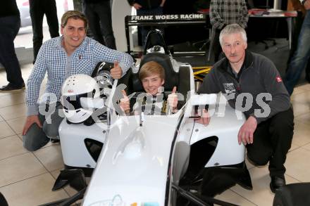 Motorsport. Formel 3. Mario Hauthaler, Christopher Hoeher, Teamchef Franz Woess. Klagenfurt, 26.3.2013.
Foto: Kuess
---
pressefotos, pressefotografie, kuess, qs, qspictures, sport, bild, bilder, bilddatenbank