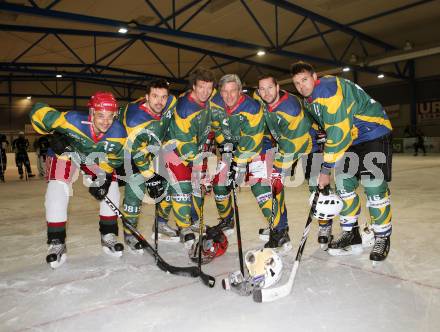 Eishockey. UHL. Team 0815. Ulrich Holzer, Erich Hanschitz, Hubert Jesse, Valentin Sicher, Benjamin Rassl, Gerd Kogelnig. Voelkermarkt, 1.2.2013.
Foto: Kuess
---
pressefotos, pressefotografie, kuess, qs, qspictures, sport, bild, bilder, bilddatenbank