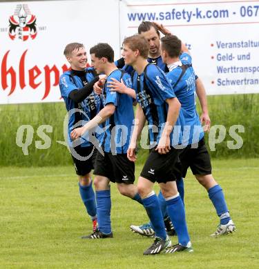 Fussball Kaerntner Liga. Maria Saal gegen SG Drautal. Torjubel Drautal. Maria Saal, 11.4.2013.
Foto: Kuess
---
pressefotos, pressefotografie, kuess, qs, qspictures, sport, bild, bilder, bilddatenbank