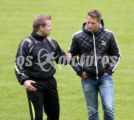 Fussball Kaerntner Liga. Maria Saal gegen SG Drautal. Thomas Reichhold, Trainer Markus Stranner (Drautal). Maria Saal, 11.4.2013.
Foto: Kuess
---
pressefotos, pressefotografie, kuess, qs, qspictures, sport, bild, bilder, bilddatenbank