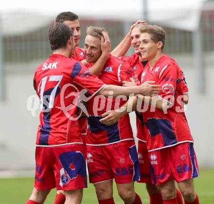 Fussball Regionalliga. SK Austria Klagenfurt gegen SAK.  Torjubel Darijo Biscan, Christian Dlopst (SAK). Klagenfurt, 12.5.2013.
Foto: Kuess
---
pressefotos, pressefotografie, kuess, qs, qspictures, sport, bild, bilder, bilddatenbank