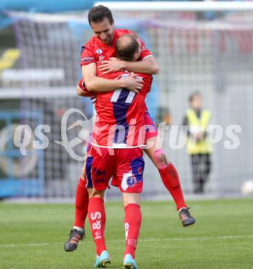 Fussball Regionalliga. SK Austria Klagenfurt gegen SAK.  Torjubel Christian Dlopst, Murat Veliu (SAK). Klagenfurt, 12.5.2013.
Foto: Kuess
---
pressefotos, pressefotografie, kuess, qs, qspictures, sport, bild, bilder, bilddatenbank