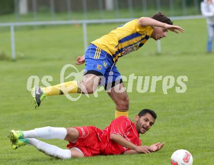 Fussball. Unterliga Ost. Woelfnitz gegen Liebenfels. Sahitaj Denis (Woelfnitz), Zuna Zlatan (Liebenfels). Woelfnitz, 12.5.2013.
Foto: Kuess 
---
pressefotos, pressefotografie, kuess, qs, qspictures, sport, bild, bilder, bilddatenbank