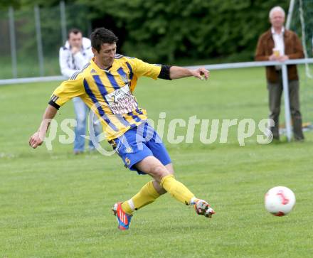 Fussball. Unterliga Ost. Woelfnitz gegen Liebenfels. Puljic Branko (Liebenfels). Woelfnitz, 12.5.2013.
Foto: Kuess 
---
pressefotos, pressefotografie, kuess, qs, qspictures, sport, bild, bilder, bilddatenbank