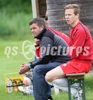 Fussball. Unterliga Ost. Woelfnitz gegen Liebenfels. Trainer Rutnig Michael (Woelfnitz). Woelfnitz, 12.5.2013.
Foto: Kuess 
---
pressefotos, pressefotografie, kuess, qs, qspictures, sport, bild, bilder, bilddatenbank