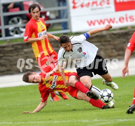 Fussball. Kaerntner Liga. ATSV Wolfsberg gegen WAC Amateure. Melcher Dorian Robert (Wolfsberg), Pfennich Patrick (K) (WAC Amateure). Wolfsberg, 16. 5. 2013.
Foto: Kuess
---
pressefotos, pressefotografie, kuess, qs, qspictures, sport, bild, bilder, bilddatenbank