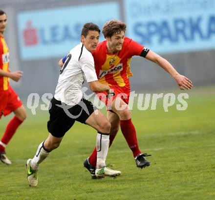 Fussball. Kaerntner Liga. ATSV Wolfsberg gegen WAC Amateure. Rabensteiner Florian (K) (Wolfsberg), Pfennich Patrick (K) (WAC Amateure). Wolfsberg, 16. 5. 2013.
Foto: Kuess
---
pressefotos, pressefotografie, kuess, qs, qspictures, sport, bild, bilder, bilddatenbank