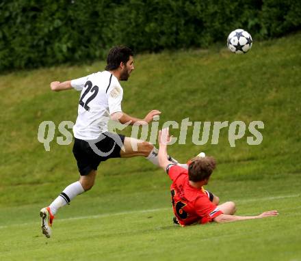 Fussball. Kaerntner Liga. ATSV Wolfsberg gegen WAC Amateure. Rabensteiner Florian (K) (Wolfsberg), Zakany Sandro (WAC Amateure). Wolfsberg, 16. 5. 2013.
Foto: Kuess
---
pressefotos, pressefotografie, kuess, qs, qspictures, sport, bild, bilder, bilddatenbank